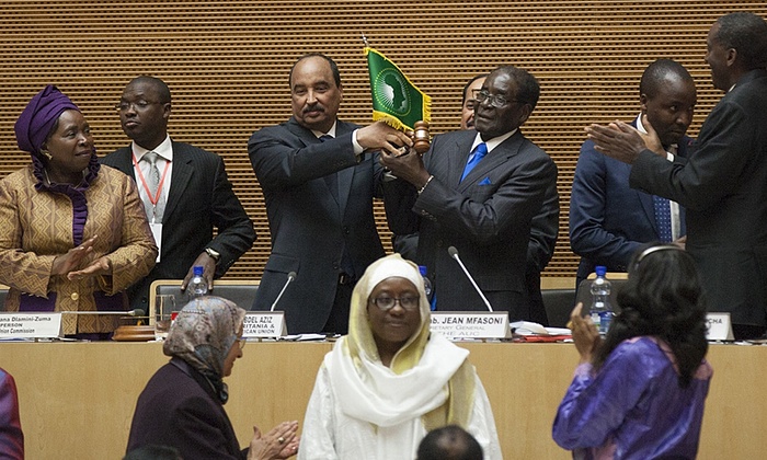 2015年1月30日，穆加贝当选非洲联盟主席。（照片来源: Zacharias Abubeker/AFP/Getty Images）