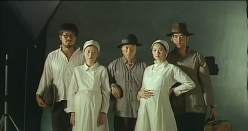 侯孝賢電影《好男好女》劇照。電影通過鍾浩東和蔣碧玉的故事，表現1990年代中台灣社會的落寞與虛無。